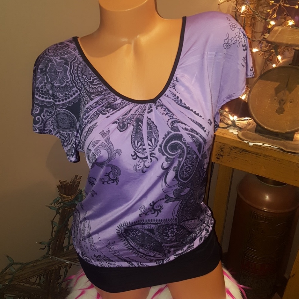 Bebe paisley v neck blouse top M purple